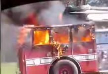 URGENTE: Caminhão do Corpo de Bombeiros de Jaú pega fogo na Jaú-Bauru (vídeo nos comentários)