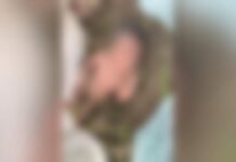 Bebê recém-nascida é achada nua atrás de formigueiro em mata