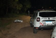 Homem é brutalmente morto a facadas durante a madrugada e crime choca moradores