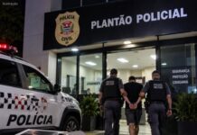 Cliente é preso após furtar iPhone de garota de programa depois de encontro