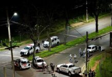 Ataque a tiros mata menina de 4 anos e deixa pai gravemente ferido