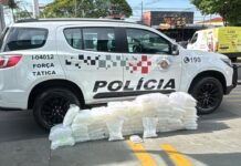 Força Tática prende jovem com cocaína e apreende 8,3 mil pinos